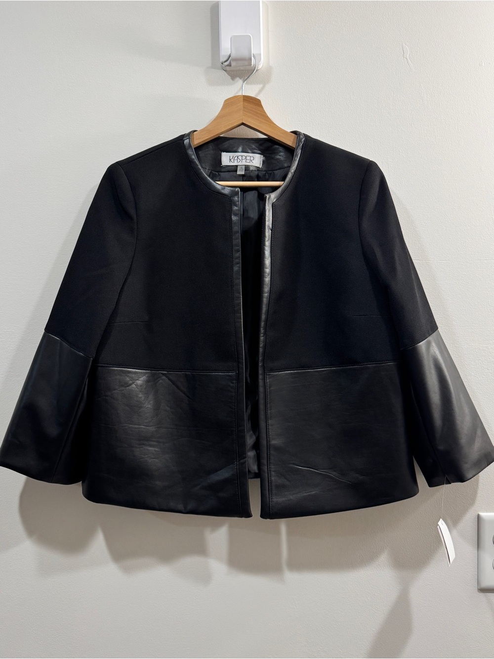 Kasper Black Colorblock Faux Leather Jacket Size 10 NWT